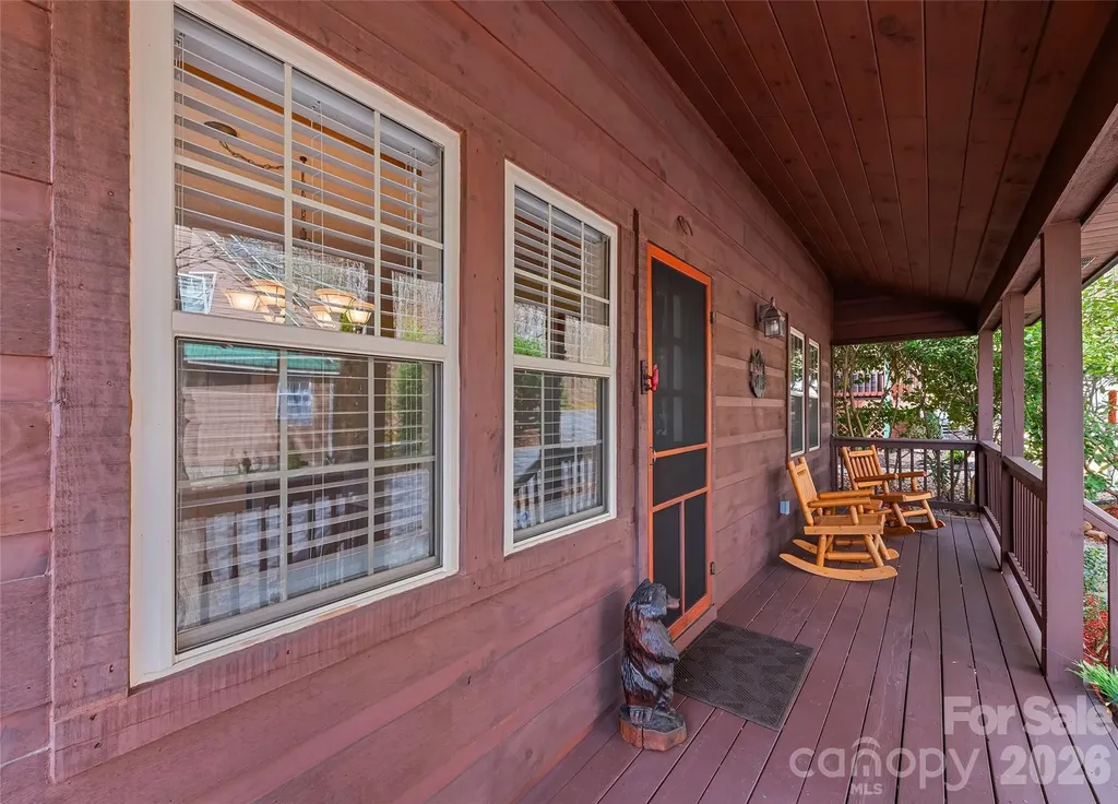 41 Trapper Lane Waynesville NC 28785