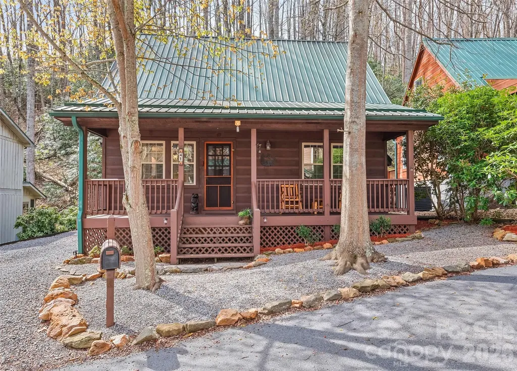 41 Trapper Lane Waynesville NC 28785