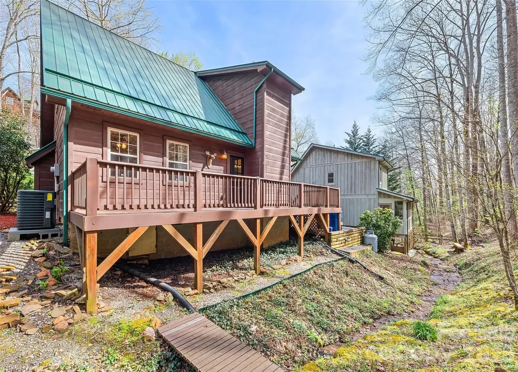 41 Trapper Lane Waynesville NC 28785