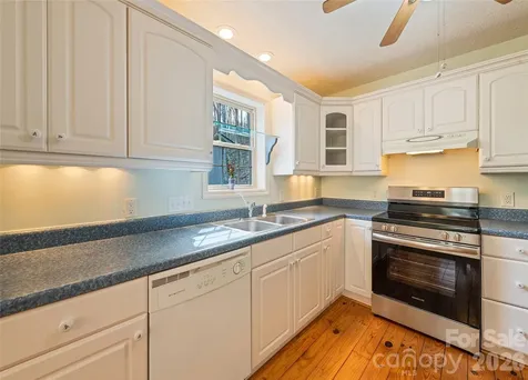 41 Trapper Lane Waynesville NC 28785