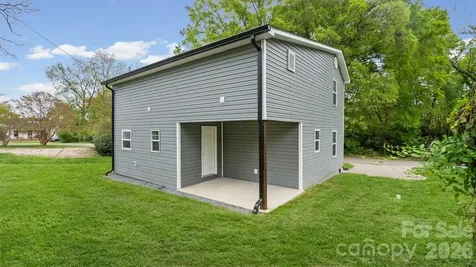 102 W Carolina Avenue Bessemer City NC 28016