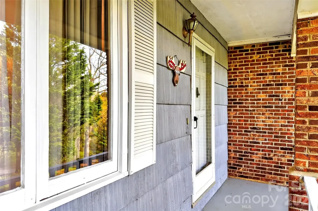 82 Landis Road Marion NC 28752
