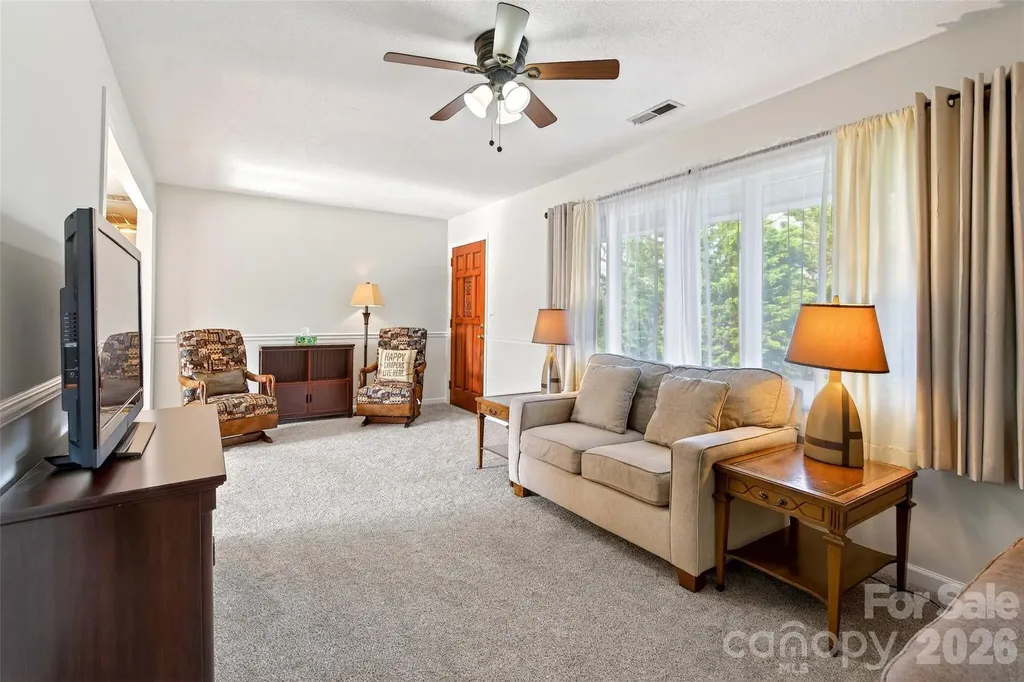 82 Landis Road Marion NC 28752