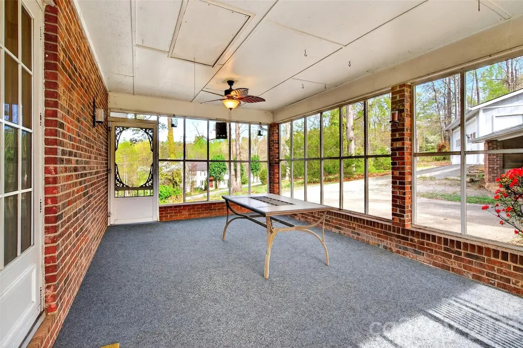 82 Landis Road Marion NC 28752