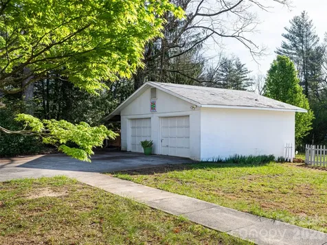 516 Onteora Boulevard Asheville NC 28803