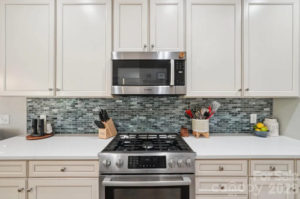 4818 Fonthill Lane Charlotte NC 28210