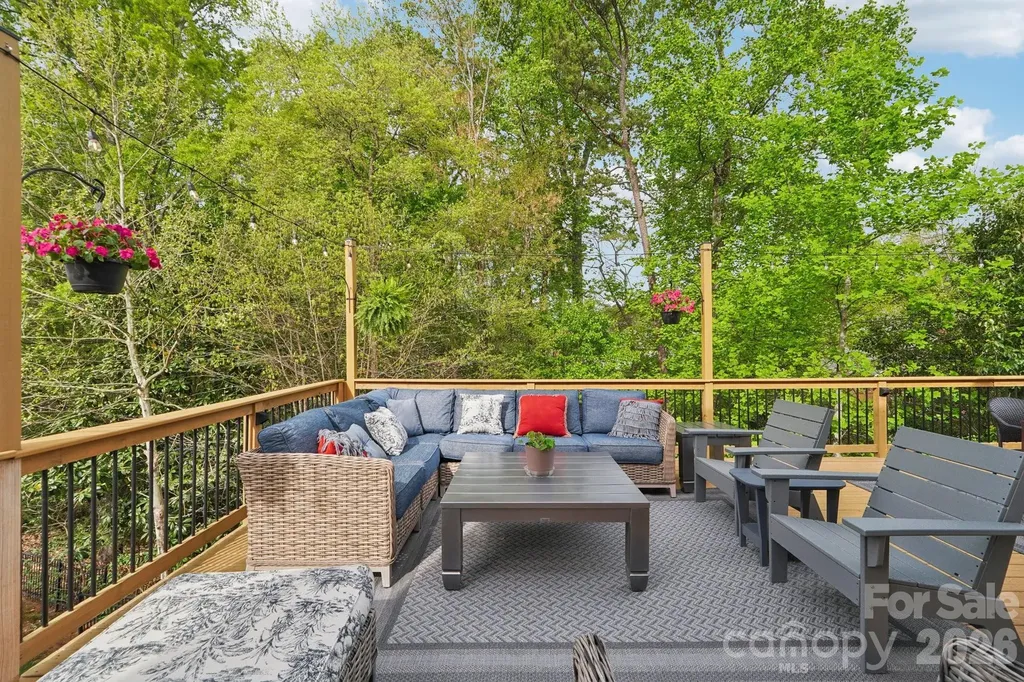 4818 Fonthill Lane Charlotte NC 28210
