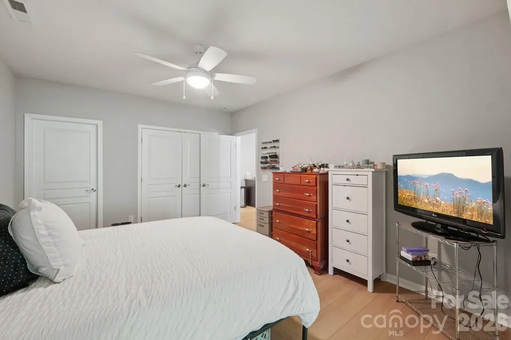 4818 Fonthill Lane Charlotte NC 28210