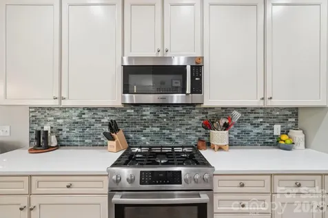 4818 Fonthill Lane Charlotte NC 28210