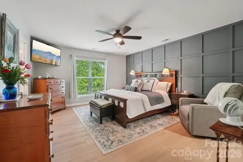 4818 Fonthill Lane Charlotte NC 28210