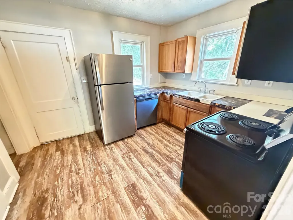 2212 Camp Greene Street Charlotte NC 28208