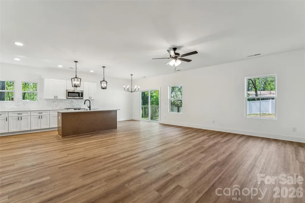 321 Henderson Circle Harrisburg NC 28075