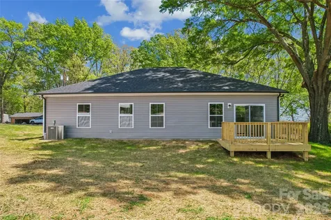321 Henderson Circle Harrisburg NC 28075