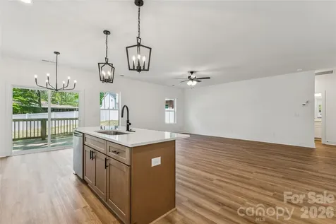 321 Henderson Circle Harrisburg NC 28075