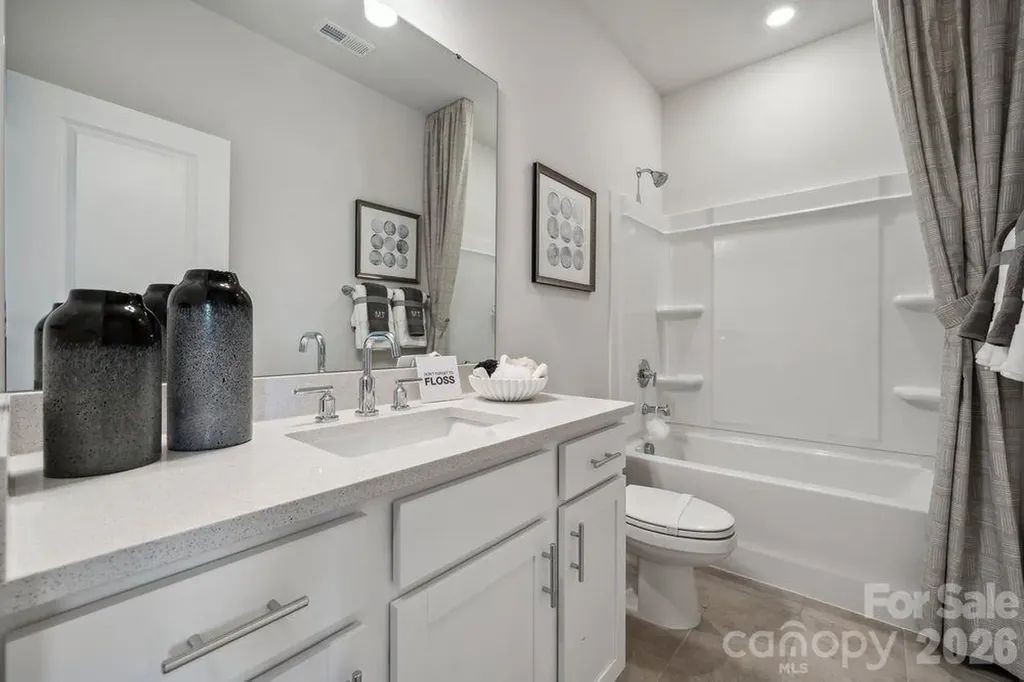 1816 Alexander Village Main Drive Charlotte NC 28262