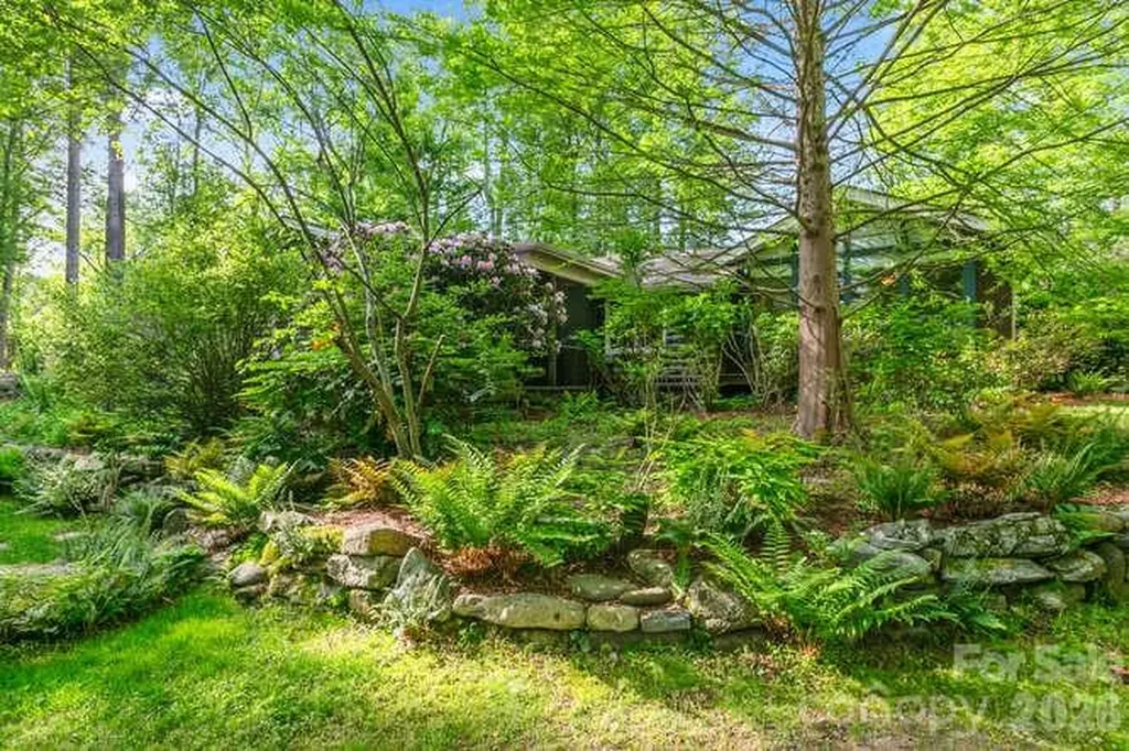 20 Deva Glen Road Asheville NC 28804