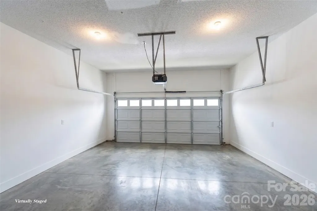 5125 Old Plantation Circle Winston Salem NC 27104