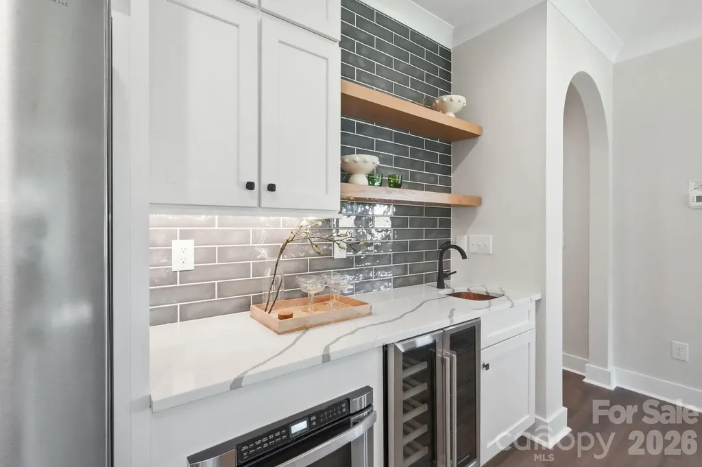 4020 Avalon Avenue Charlotte NC 28208