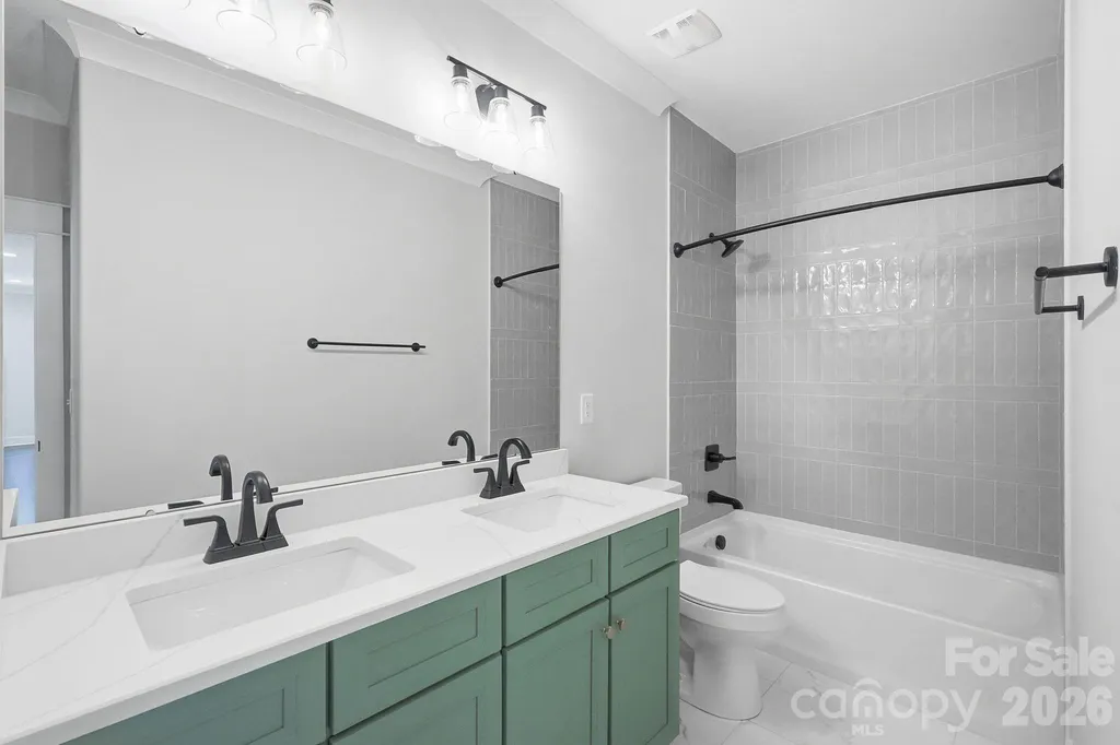 4020 Avalon Avenue Charlotte NC 28208