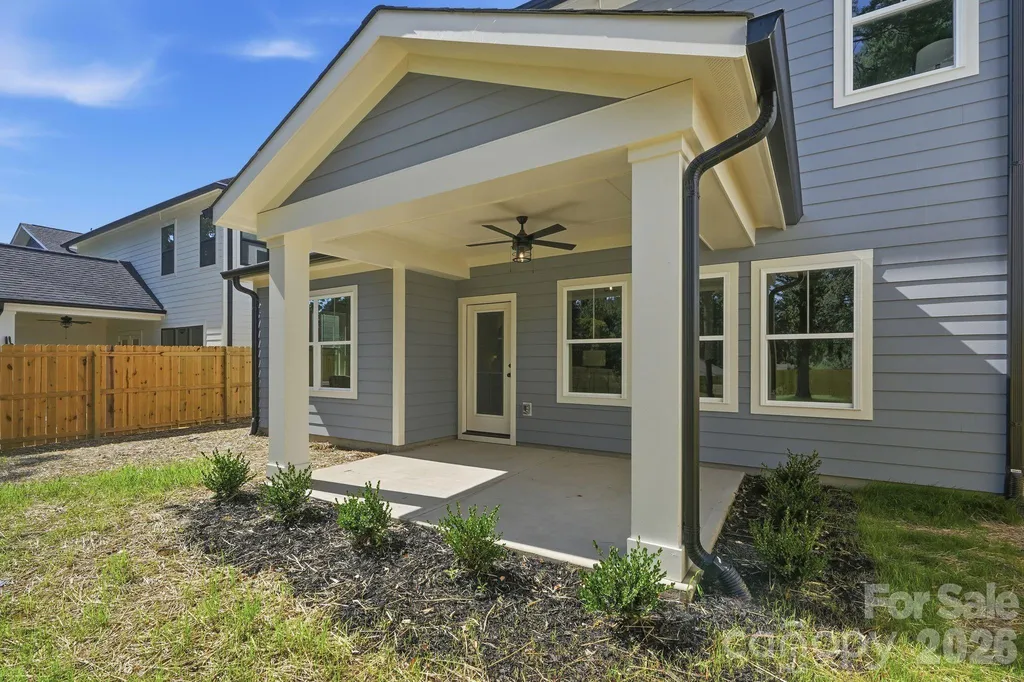 4020 Avalon Avenue Charlotte NC 28208