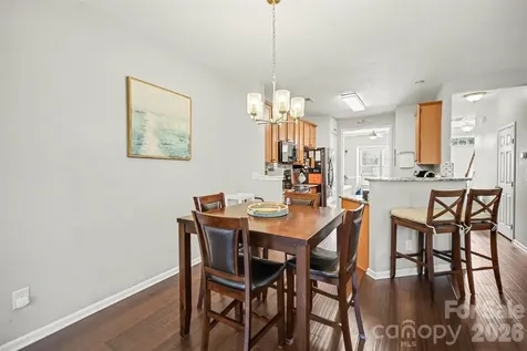5705 Mossdale Lane Charlotte NC 28278