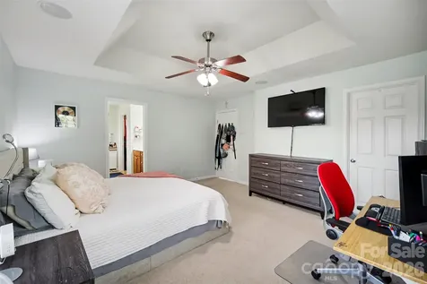 5705 Mossdale Lane Charlotte NC 28278