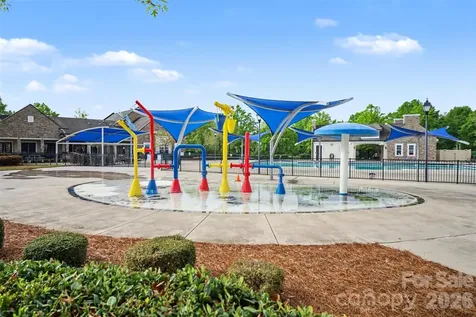 5705 Mossdale Lane Charlotte NC 28278