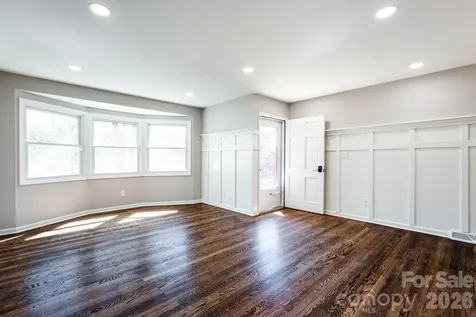 8 Hillview Road Asheville NC 28805