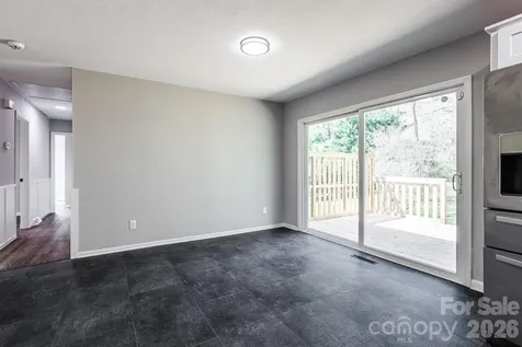 8 Hillview Road Asheville NC 28805