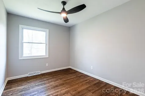 8 Hillview Road Asheville NC 28805