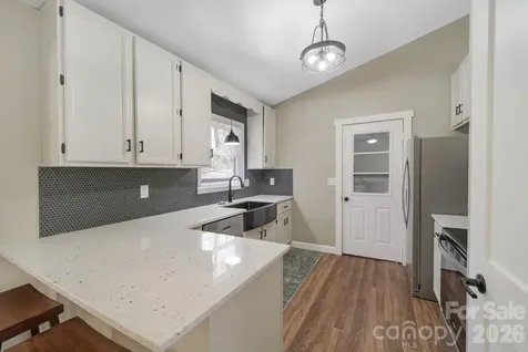 417 Soquili Drive Brevard NC 28712