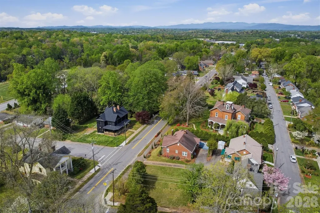 406 N Green Street Morganton NC 28655