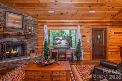 153 Brandy Ridge Brevard NC 28712