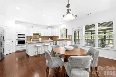 2805 Julian Glen Circle Waxhaw NC 28173