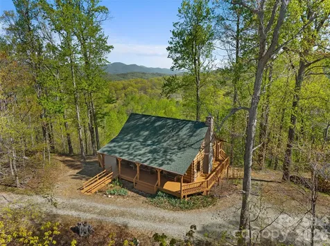 178 Tablerock Drive Saluda NC 28773