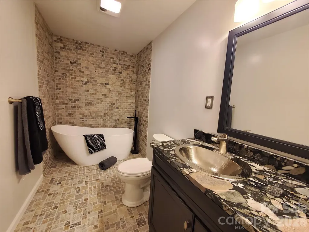 294 Martha Drive Spruce Pine NC 28777