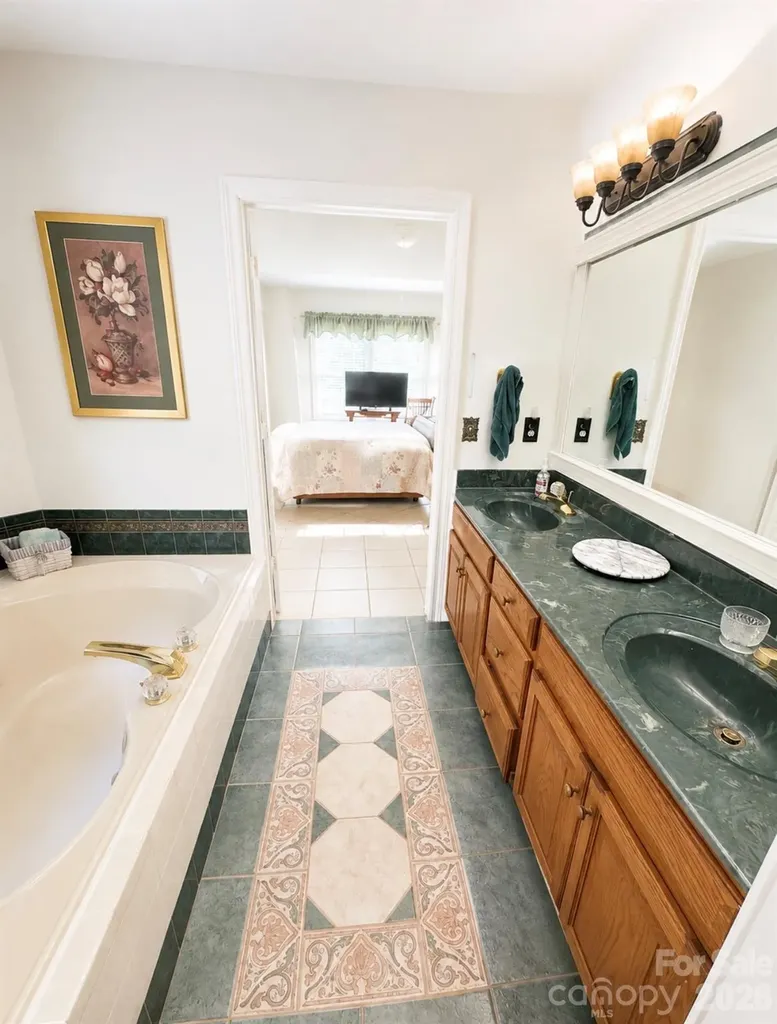 5406 Club View Drive Concord NC 28025