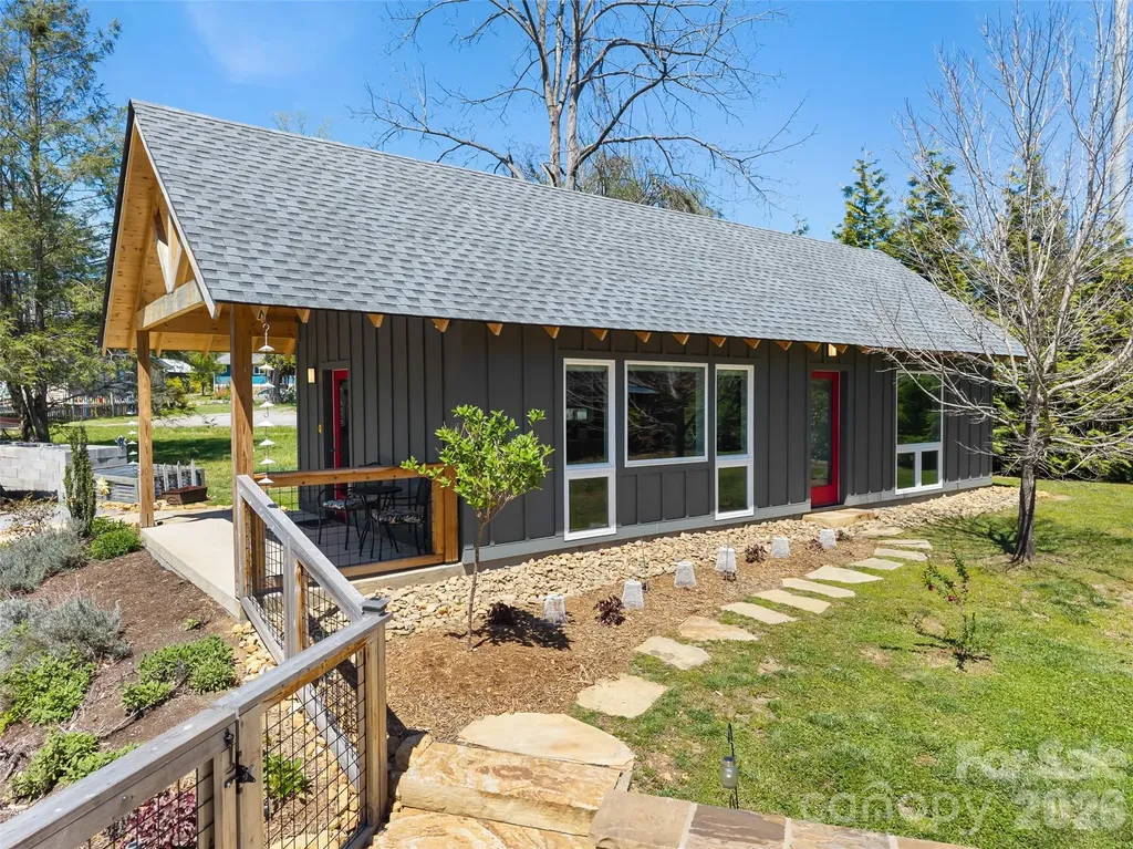60 W Morgan Street Brevard NC 28712