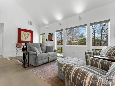 60 W Morgan Street Brevard NC 28712