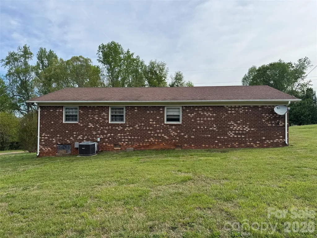 1814 Powerline Drive Shelby NC 28152
