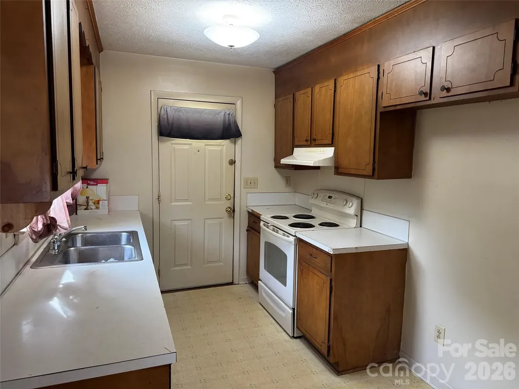 1814 Powerline Drive Shelby NC 28152