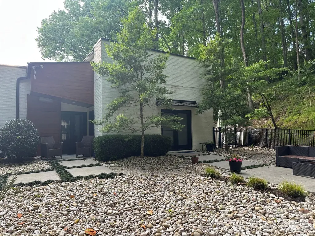 3316 Johnny Cake Lane Charlotte NC 28226