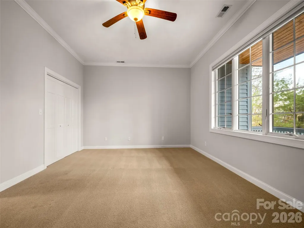 69 Old Hickory Trail Hendersonville NC 28739
