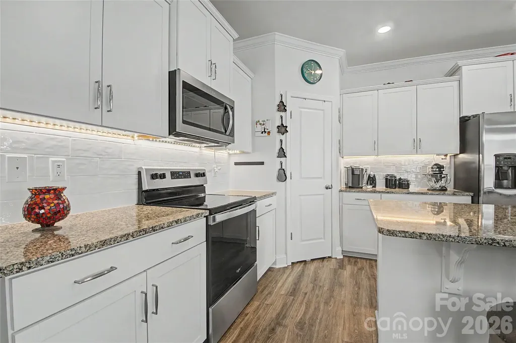 33 Cedar Hill Road Hendersonville NC 28792