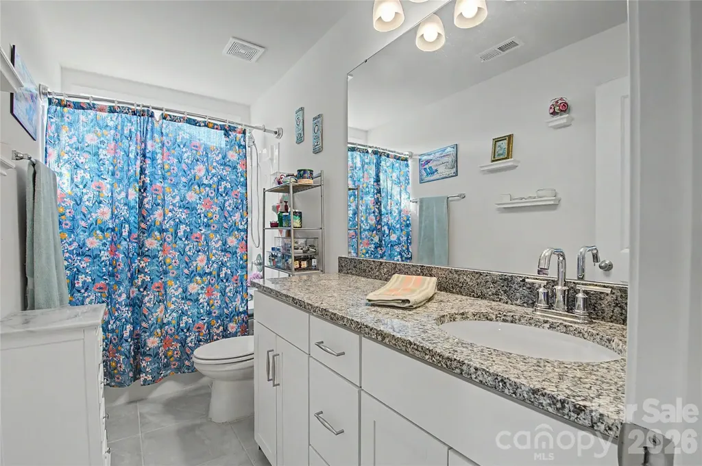 33 Cedar Hill Road Hendersonville NC 28792