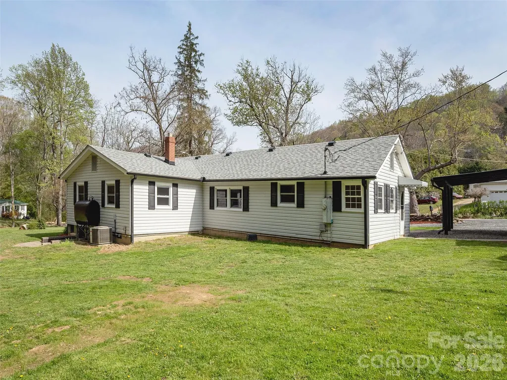 91 Rice Branch Road Asheville NC 28804