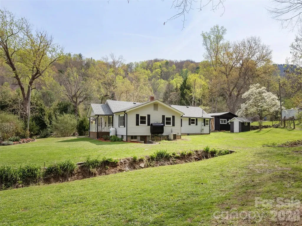 91 Rice Branch Road Asheville NC 28804