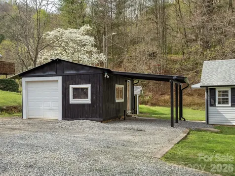 91 Rice Branch Road Asheville NC 28804
