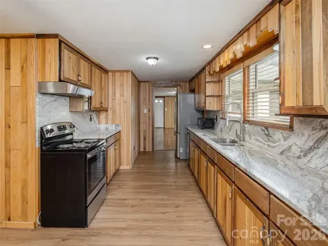 91 Rice Branch Road Asheville NC 28804