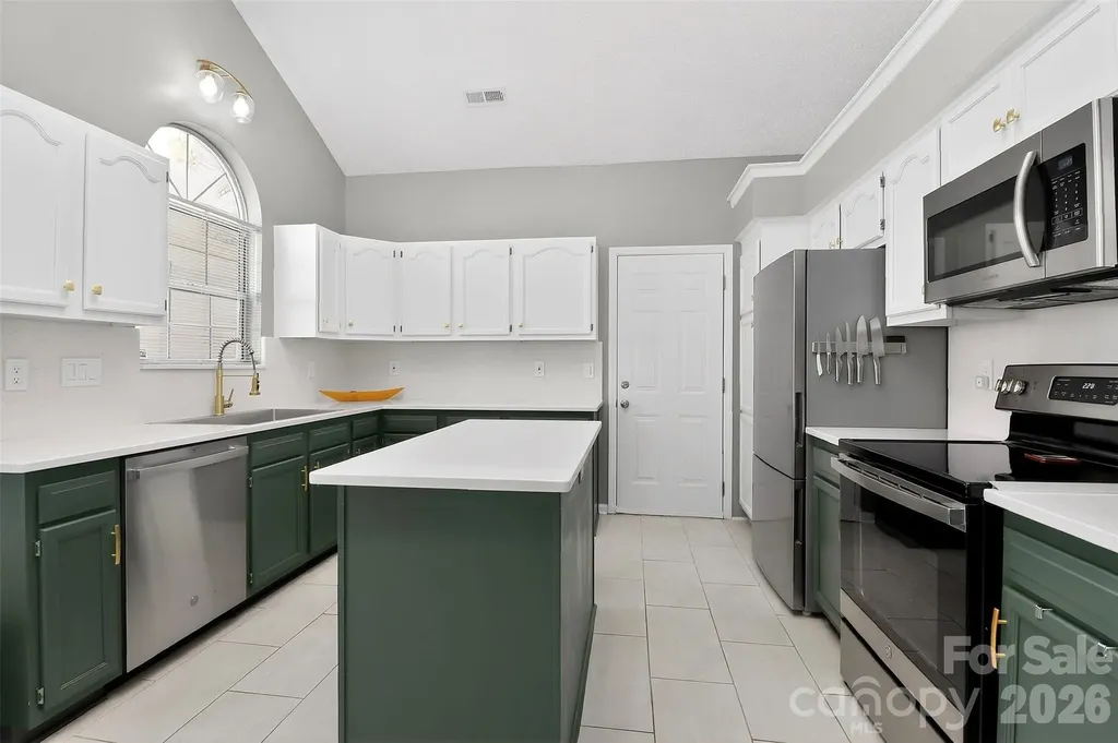10631 Jardin Way Charlotte NC 28215